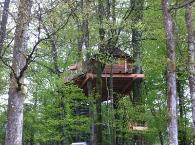 Cabane dans les arbres-Settons Cottages