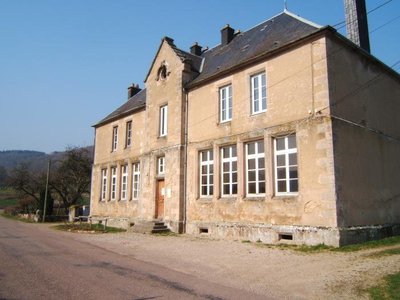 Façade gîte d'étape Athez Anost