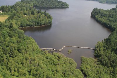 Passerelle du lac des Settons